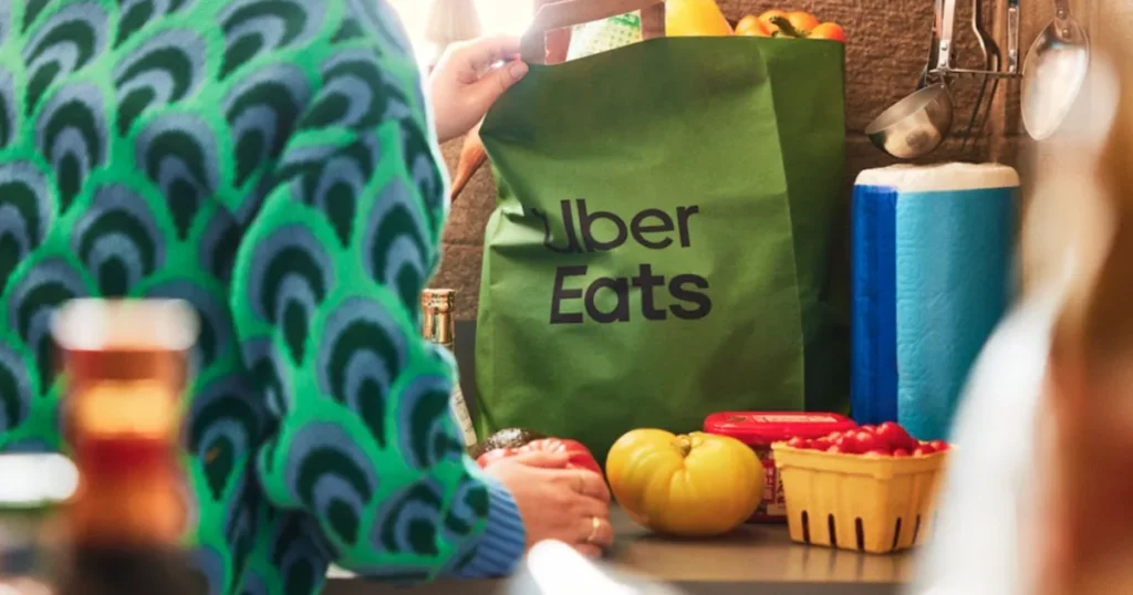 آزمایش دستیار هوش مصنوعی Cart Assistant در اپلیکیشن Uber Eats برای تسهیل خرید مواد غذایی