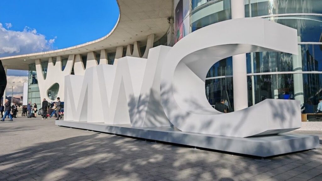 آغاز نمایشگاه MWC 2026 در بارسلونا با تمرکز بر عینک‌های هوشمند و فناوری‌های هوش مصنوعی