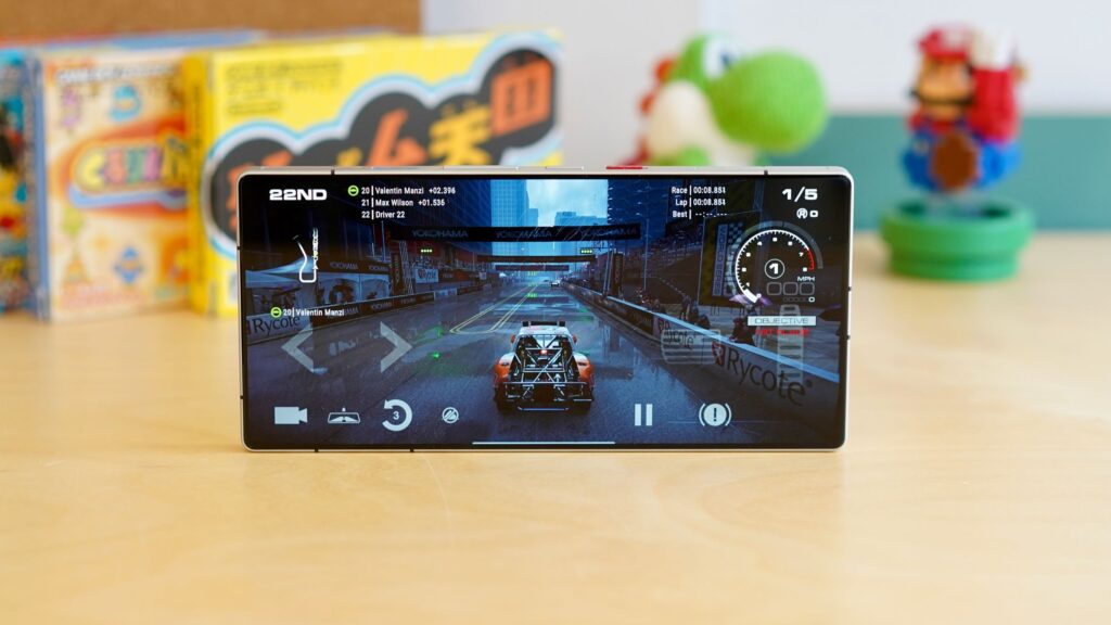 اجرای بازی Cyberpunk 2077 با نرخ بیش از ۳۰ فریم بر ثانیه روی گوشی RedMagic 11 Pro