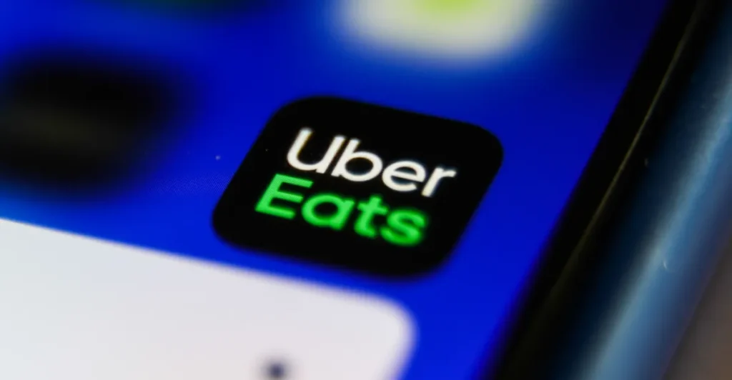 اوبر قابلیت هوش مصنوعی «دستیار سبد خرید» را به اپلیکیشن Uber Eats اضافه کرد