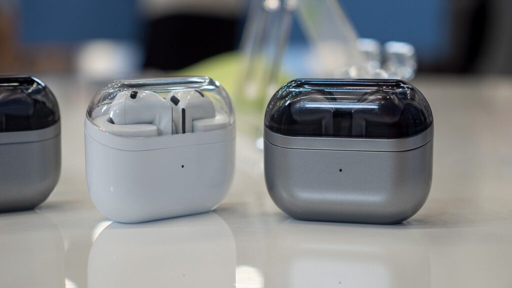 رونمایی از طراحی جدید هدفون‌های Galaxy Buds 4 سامسونگ با قابلیت‌های هوش مصنوعی پیشرفته