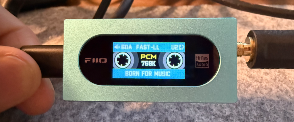 معرفی مبدل دیجیتال به آنالوگ قابل حمل FiiO برای ارتقاء کیفیت صدا در دستگاه‌های مختلف