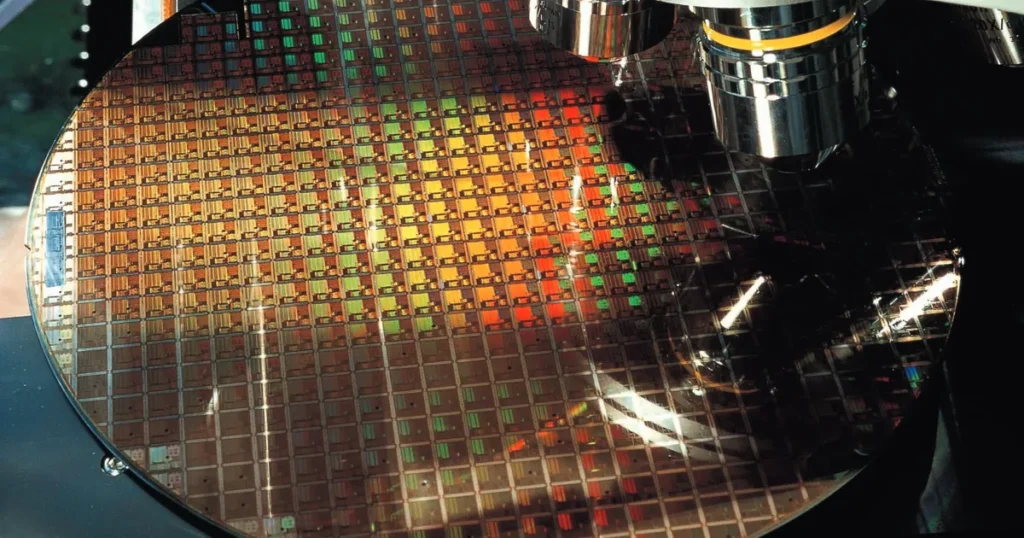توسعه فناوری بسته‌بندی CoPoS توسط TSMC برای کاهش هزینه تراشه‌ها و بهبود عملکرد هوش مصنوعی