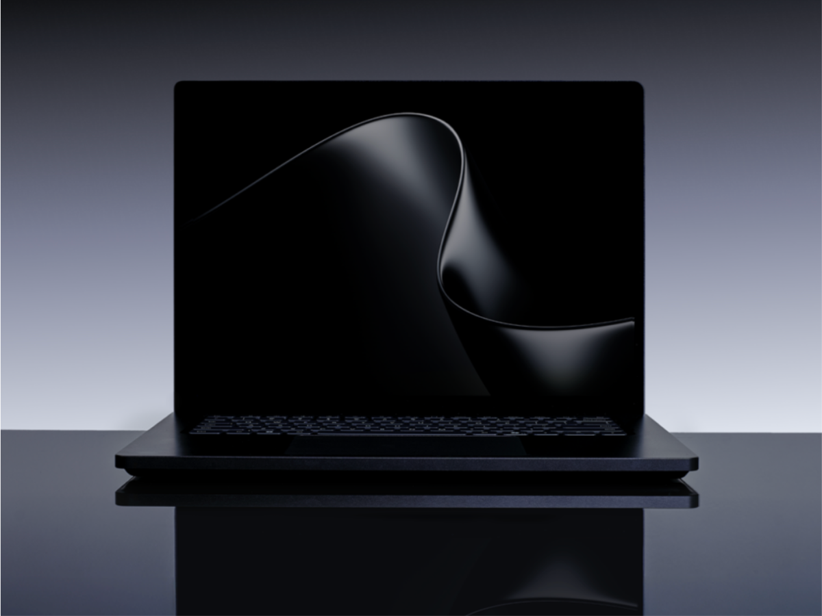 مایکروسافت از لپ‌تاپ جدید Surface Laptop Ultra با پردازنده گرافیکی NVIDIA Blackwell RTX رونمایی کرد