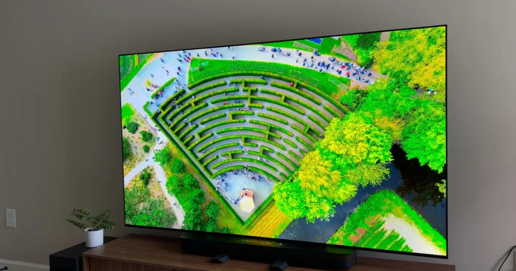 ال‌جی مدل C۶H OLED Evo AI را با بهبودهای قابل توجه در کیفیت تصویر و عملکرد معرفی کرد