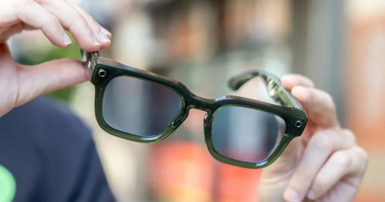 معرفی نسخه لوکس عینک هوشمند Ray-Ban Meta AI با جزئیات طلای ۲۴ عیار