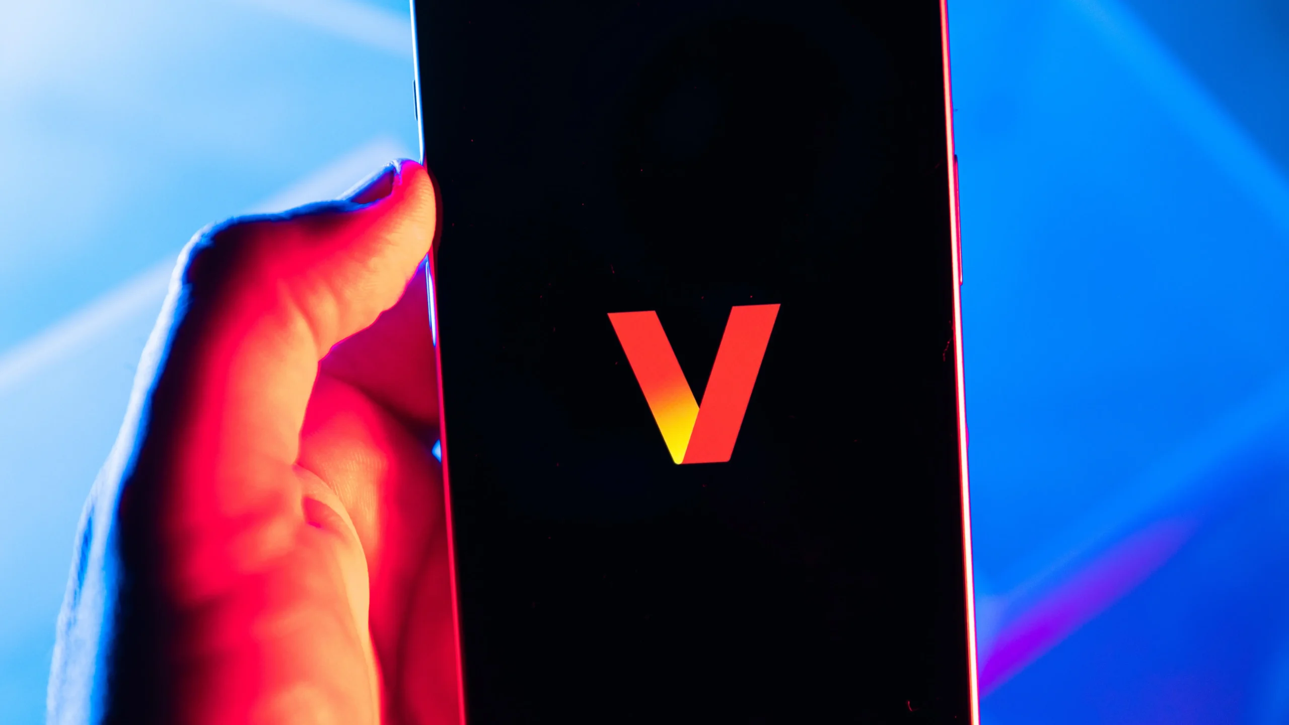 بررسی و انتخاب بهترین گوشی‌های قابل خرید از Verizon در سال ۲۰۲۴