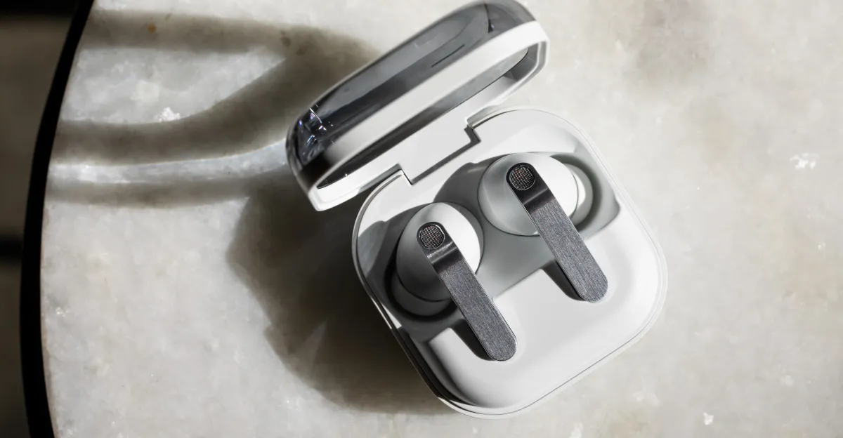 سامسونگ در حال توسعه هدفون بی‌سیم دورگوشی Galaxy H۱ برای رقابت با AirPods Max